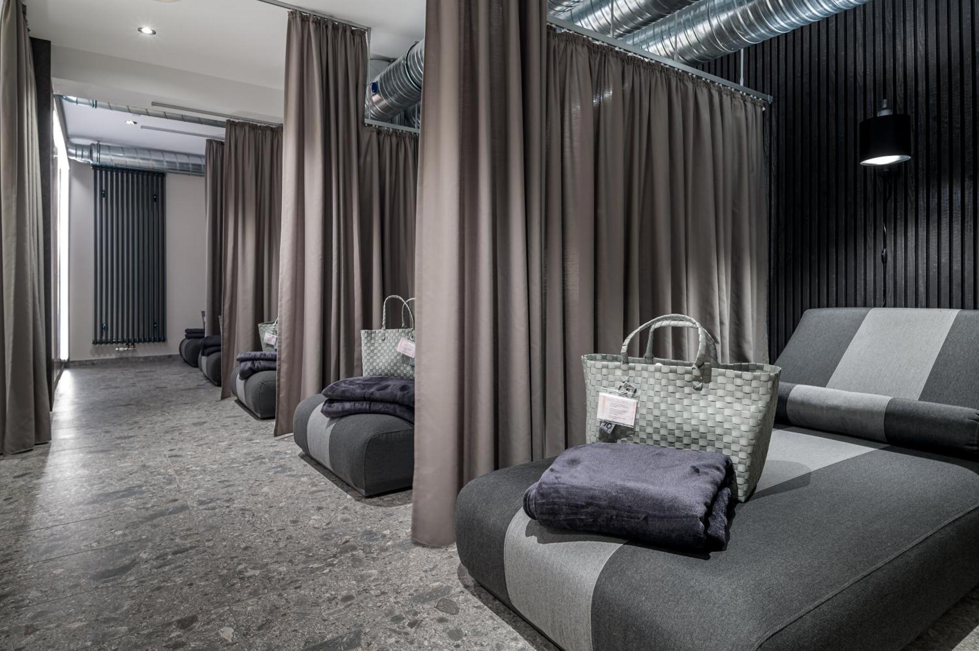 Esplanade Hotel 4*