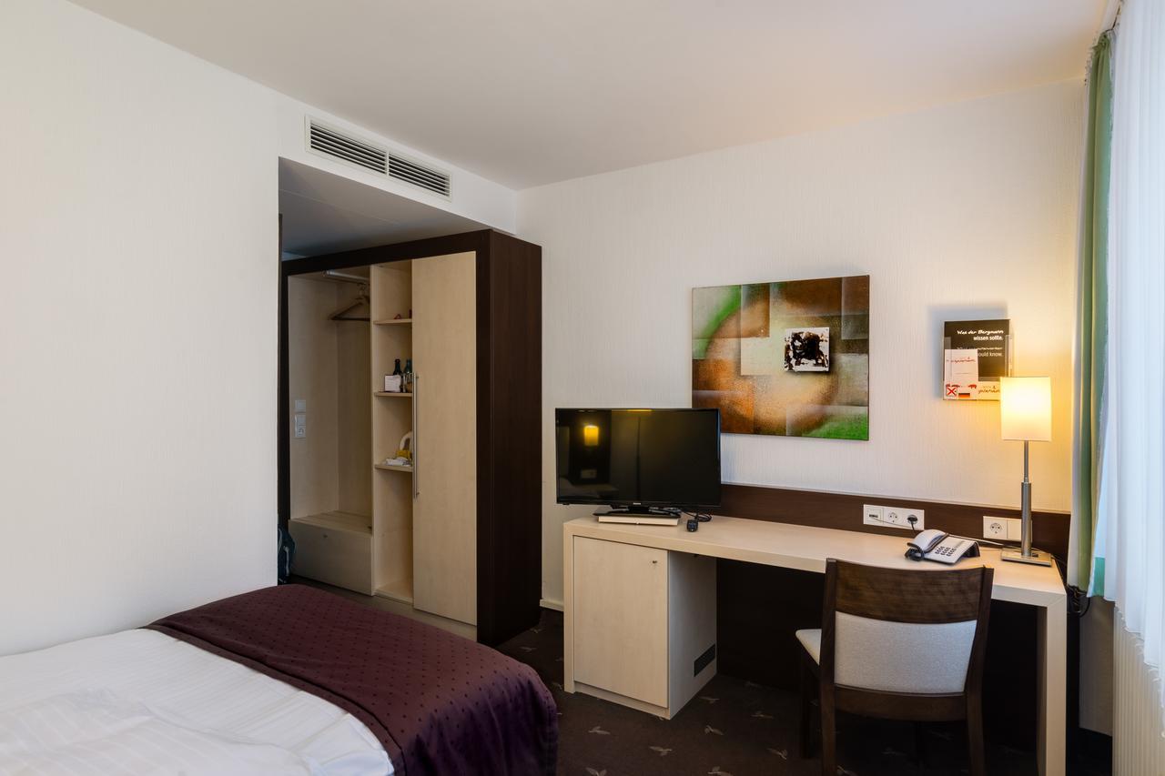 Hotel Esplanade 4*